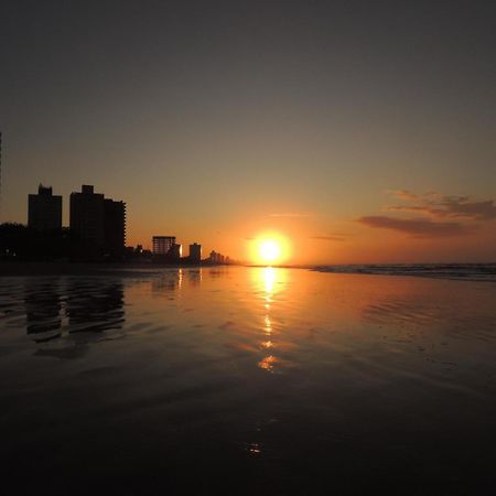 Apartamento Temporada Pe Na Areia Mongaguá المظهر الخارجي الصورة
